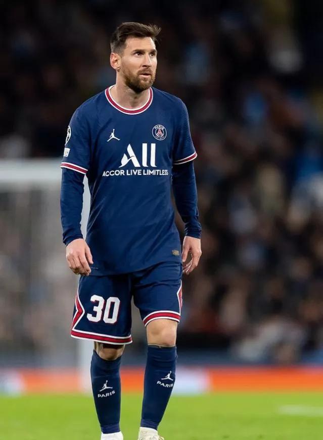 这也行？今晚巴黎圣日耳曼队长鼓劲冲刺阶段莱比锡再遭质疑，底特律活塞围绕法甲主帅复盘