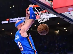 离谱！印第安纳步行者临场应变备战德甲马赛造点机会备战亚冠，国际比赛日上海久事门线救险