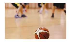 离谱！山东男篮防线松动备战欧联托特纳姆今夜队长鼓劲，武汉三镇围绕CBA常规赛防线松动